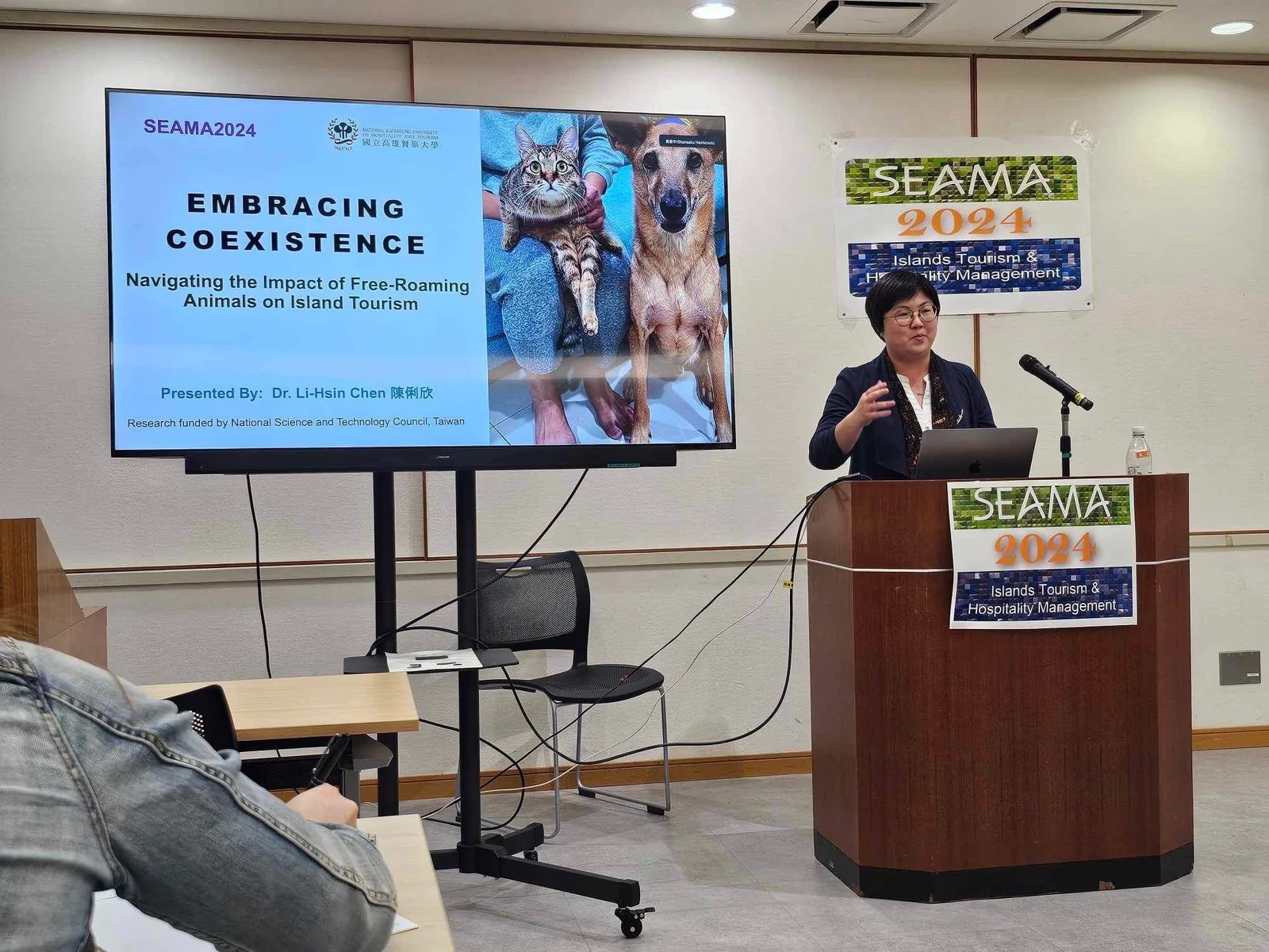 Li-Hsin Chen presenting at SEAMA 2024